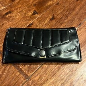 Trophy Queen Black Leather Tri-fold wallet